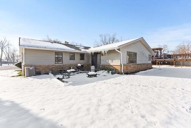 739 DELPHIA Avenue, Elk Grove Village, IL 60007