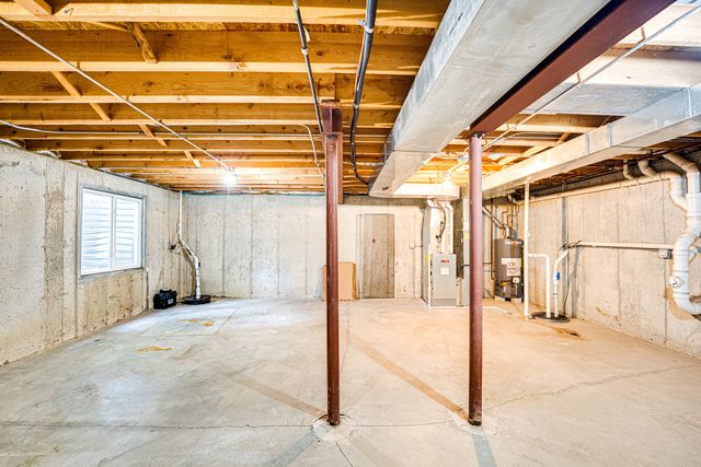 3147 Saganashkee Lane, Naperville, IL 60564