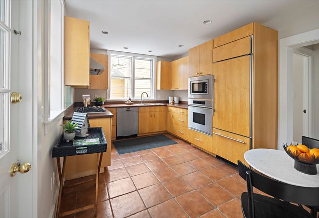 46 Foster Street, Cambridge, MA 02138