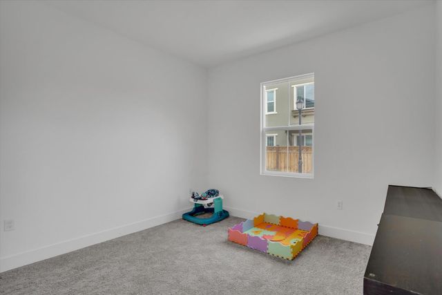 61 W San Diego Dr, Mountain House, CA 95391
