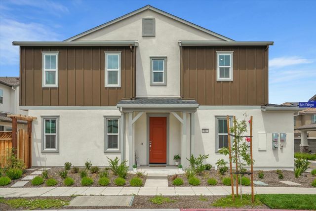61 W San Diego Dr, Mountain House, CA 95391