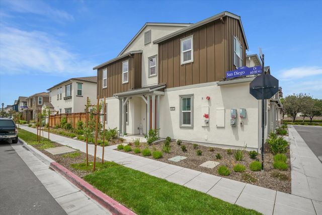 61 W San Diego Dr, Mountain House, CA 95391