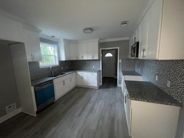 5520 Linden St, Baton Rouge, LA 70805