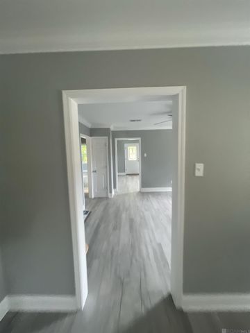 5520 Linden St, Baton Rouge, LA 70805