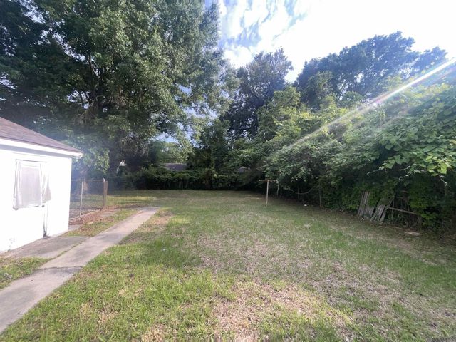 5520 Linden St, Baton Rouge, LA 70805