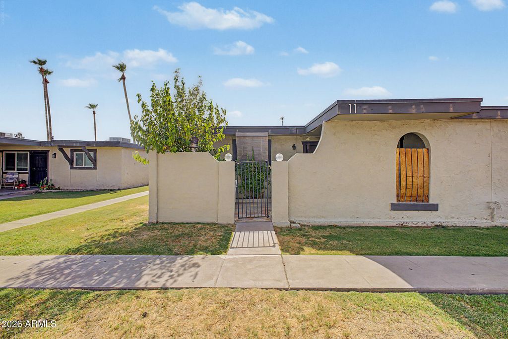 830 S DOBSON Road 11, Mesa, AZ 85202 — photo 2