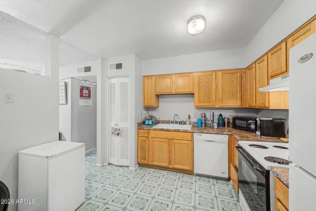 830 S DOBSON Road 11, Mesa, AZ 85202 — photo 5