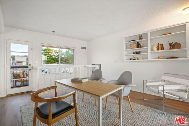 5333 Zelzah Avenue 338, Encino, CA 91316