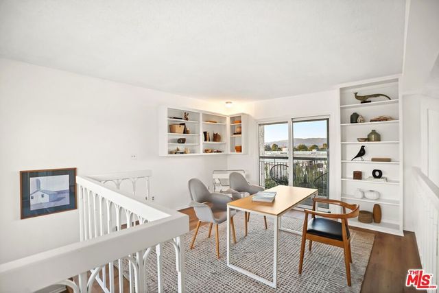 5333 Zelzah Avenue 338, Encino, CA 91316