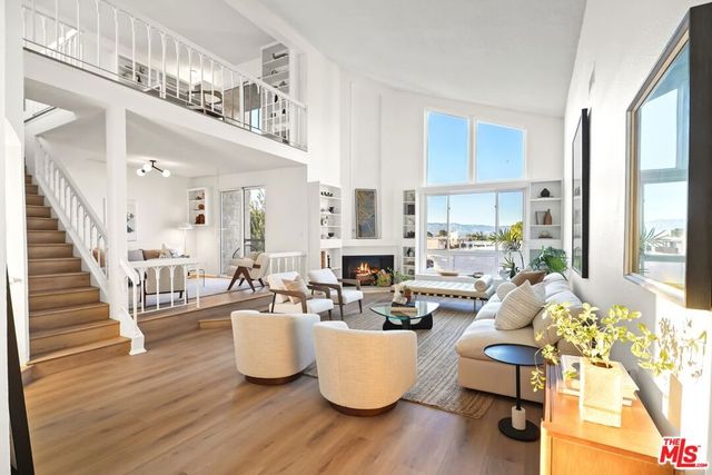 5333 Zelzah Avenue 338, Encino, CA 91316