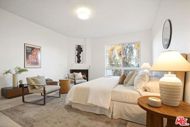 5333 Zelzah Avenue 338, Encino, CA 91316