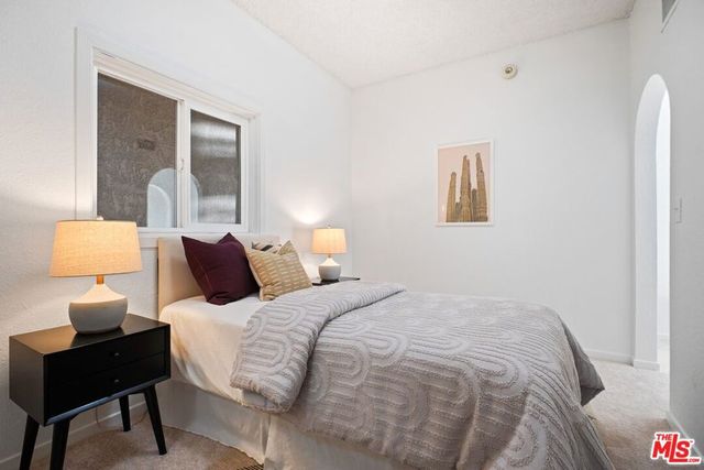 5333 Zelzah Avenue 338, Encino, CA 91316