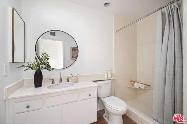 5333 Zelzah Avenue 338, Encino, CA 91316