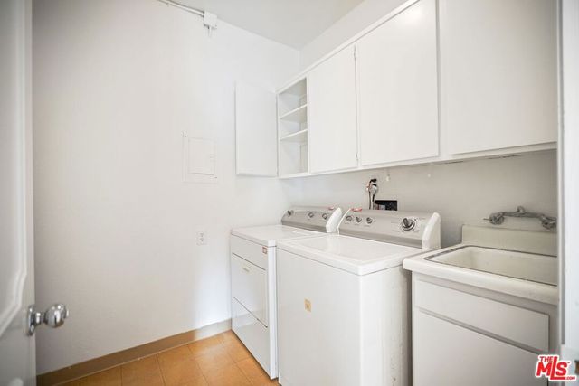 5333 Zelzah Avenue 338, Encino, CA 91316