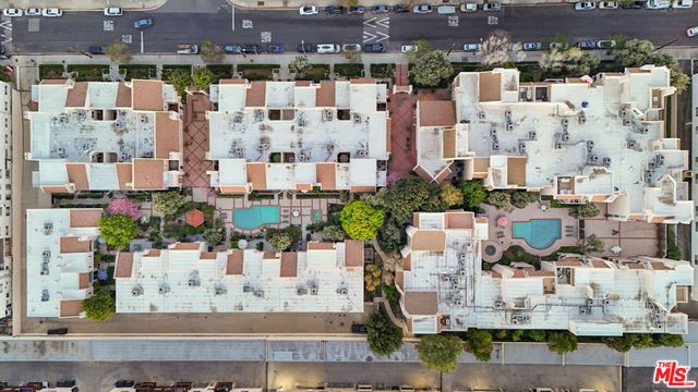 5333 Zelzah Avenue 338, Encino, CA 91316