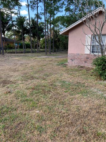 16701 86th Street North One, Loxahatchee, FL 33470
