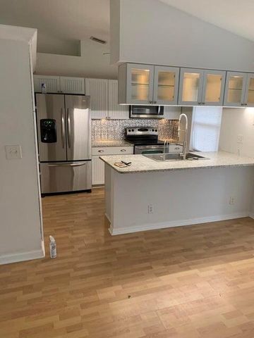 16701 86th Street North One, Loxahatchee, FL 33470