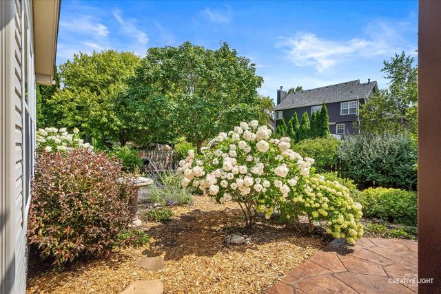 275 Hampton Road, Sugar Grove, IL 60554