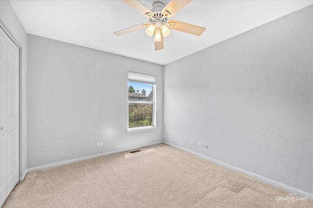 275 Hampton Road, Sugar Grove, IL 60554