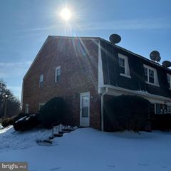 9694 HAGEL CIR #39/C, Lorton, VA 22079