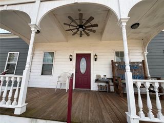 1094 N Von Minden ST, La Grange, TX 78945