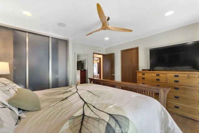 23807 Hartland Street, West Hills, CA 91307