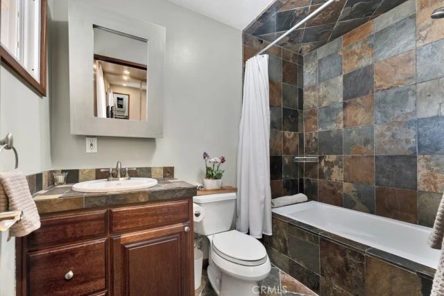 23807 Hartland Street, West Hills, CA 91307