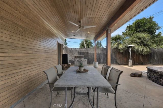 23807 Hartland Street, West Hills, CA 91307