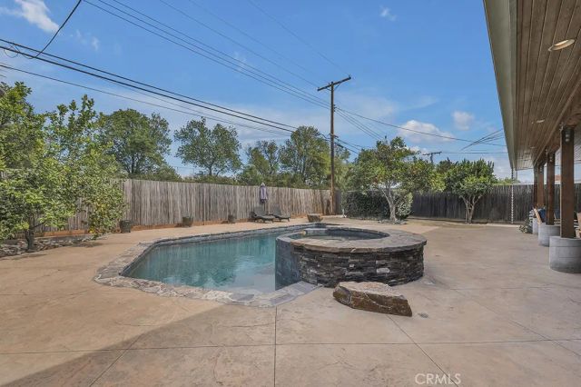 23807 Hartland Street, West Hills, CA 91307