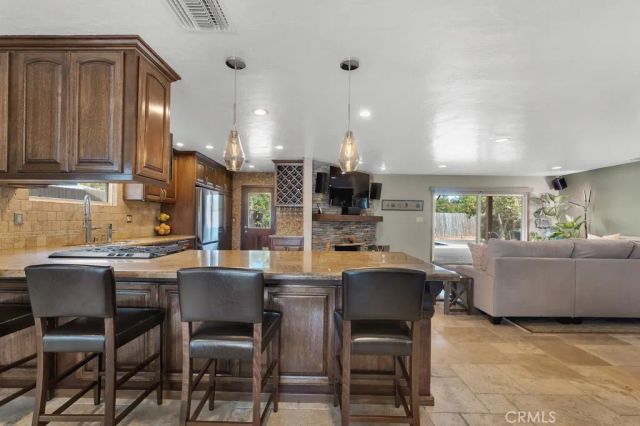 23807 Hartland Street, West Hills, CA 91307