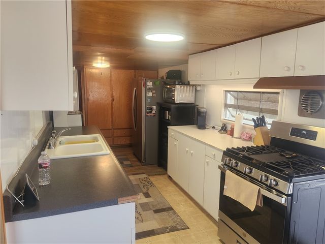 20 W Grand Wash Drive, Meadview, AZ 86444