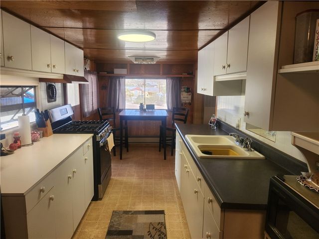 20 W Grand Wash Drive, Meadview, AZ 86444