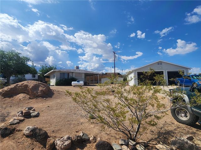 20 W Grand Wash Drive, Meadview, AZ 86444