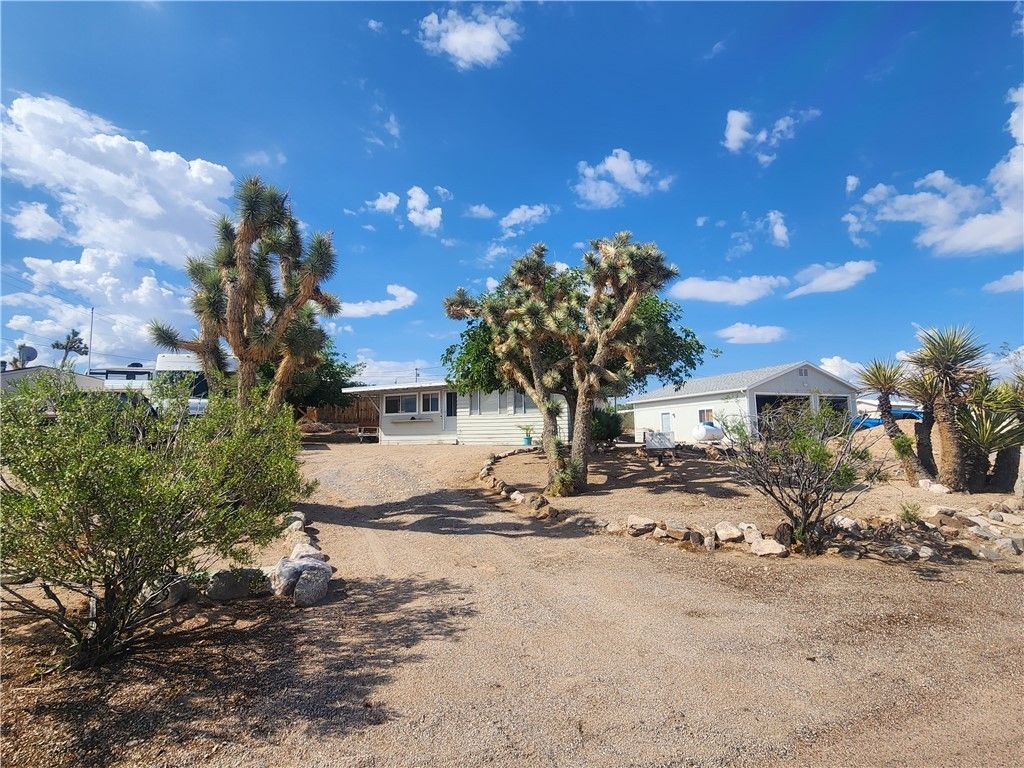 20 W Grand Wash Drive, Meadview, AZ 86444