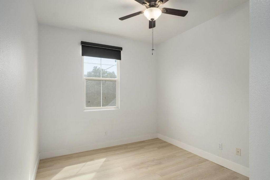 Image 23 of property listing at 4680 Javier Way, Fresno, CA 93722
