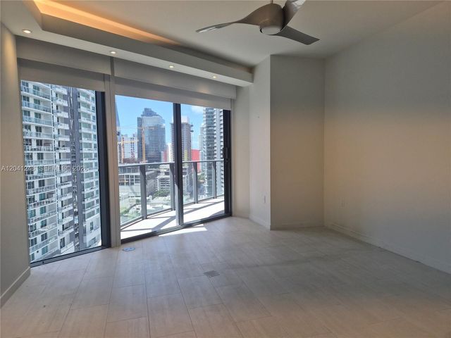 1000 Brickell Plz 2101, Miami, FL 33131