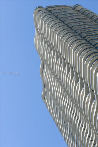 1000 Brickell Plz 2101, Miami, FL 33131