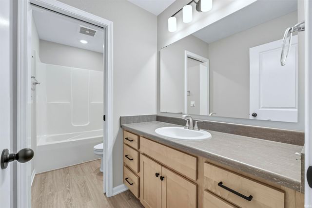 542 Lago Court, Fort Wayne, IN 46818