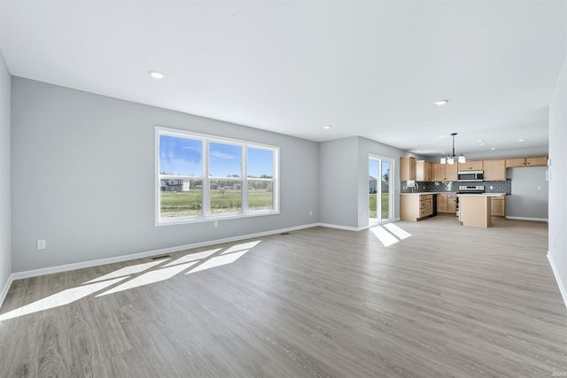 542 Lago Court, Fort Wayne, IN 46818