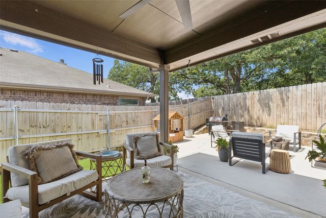 100 Tall Meadow Street, Azle, TX 76020