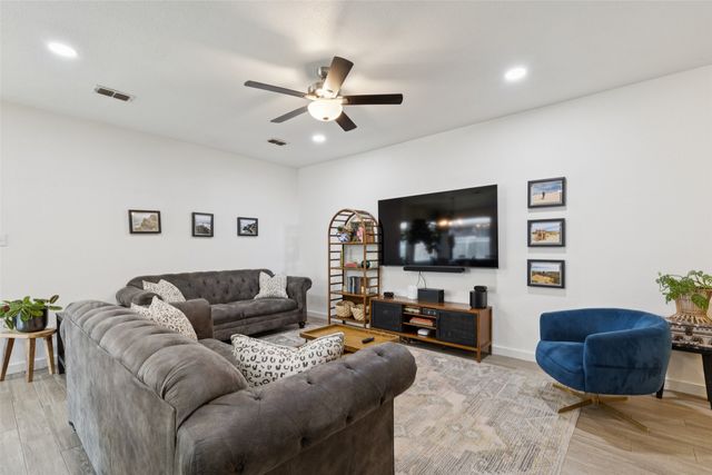 100 Tall Meadow Street, Azle, TX 76020