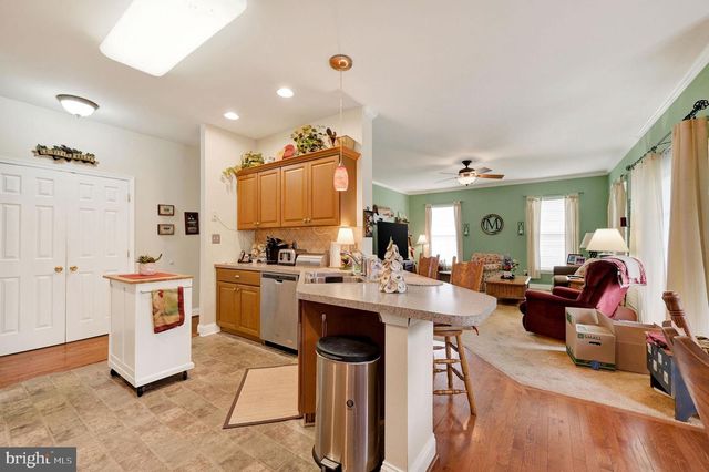 6089 W DENNEYS RD, Dover, DE 19901