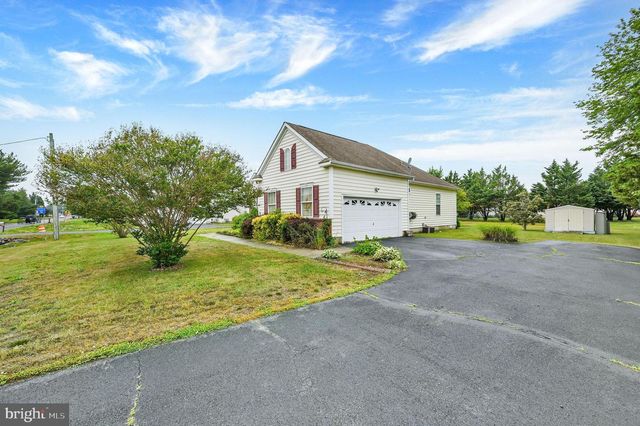 6089 W DENNEYS RD, Dover, DE 19901