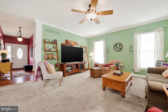 6089 W DENNEYS RD, Dover, DE 19901