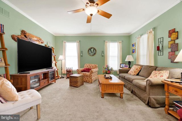 6089 W DENNEYS RD, Dover, DE 19901