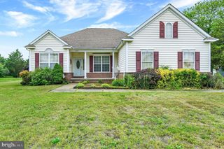 6089 W DENNEYS RD, Dover, DE 19901