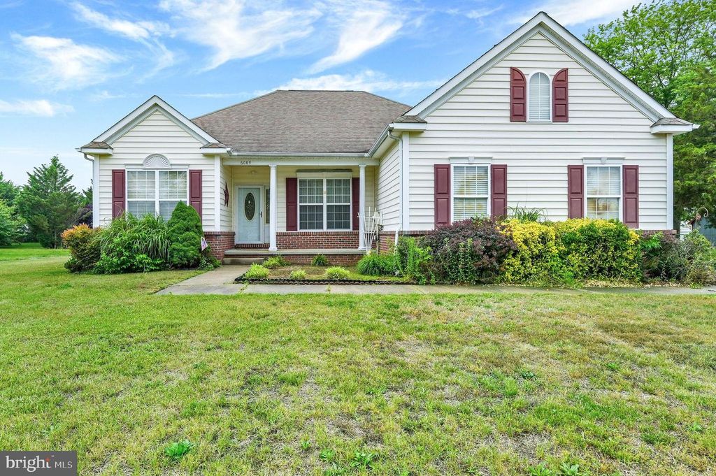 6089 W DENNEYS RD, Dover, DE 19901