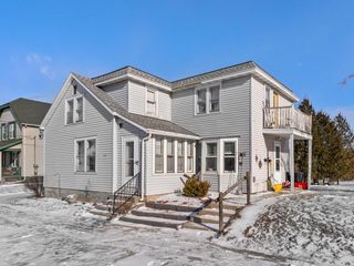 1129 S 20th STREET, Manitowoc, WI 54220
