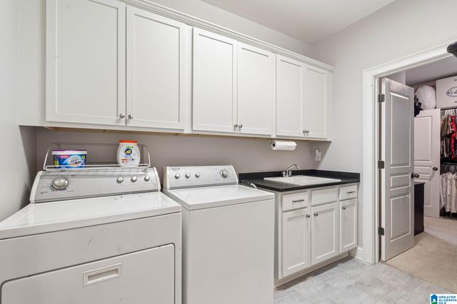 4852 HERITAGE HILLS WAY, Vestavia Hills, AL 35242