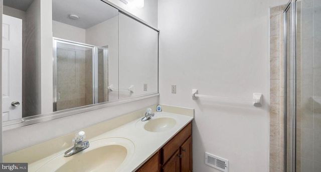 5 CAMERON CT, Royersford, PA 19468